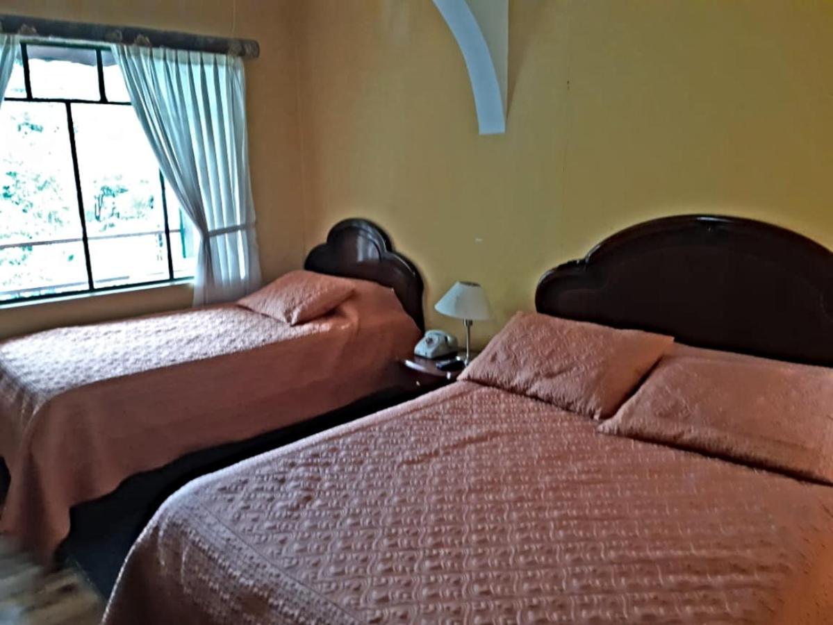 באניוס El Pedron Hotel מראה חיצוני תמונה